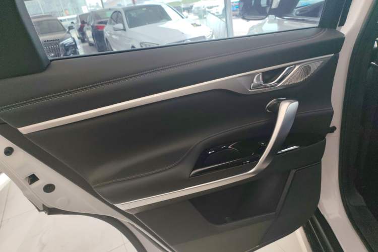 Used Changan CS95 2021 2.0T Two-Wheel Drive Luxury Version