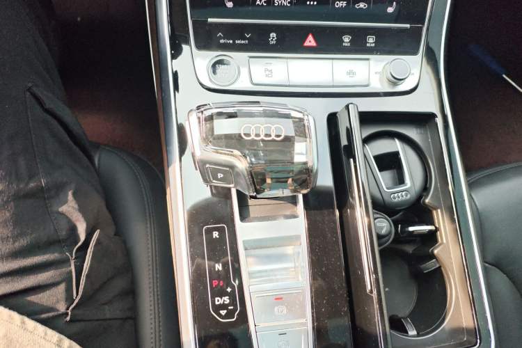 Used Audi Q7 2021 45 TFSI quattro S line Sport model