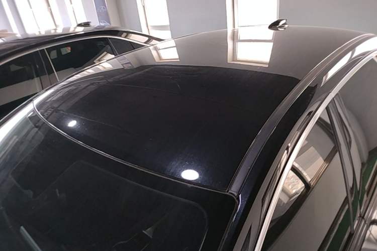 Used Hongqi E-QM5 2022 431 km Charge & Enjoy Edition