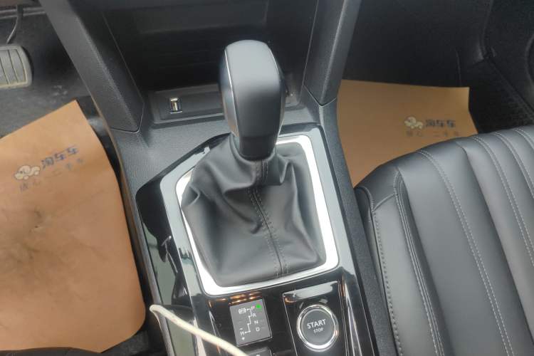 Used Peugeot 408 2022 1.6T Ambition Edition Gear Lever