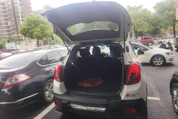 Used Buick Encore 2014 1.4T Automatic Two-Wheel Drive Urban Elite Model Trunk