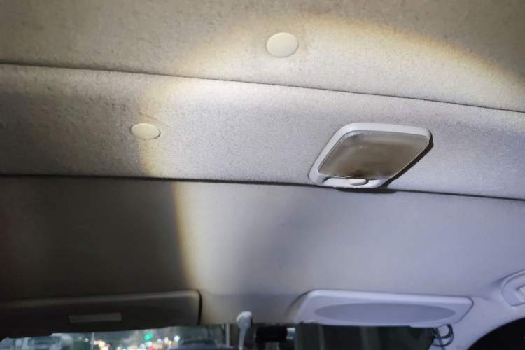 Used Nissan NV200 2013 1.6L Luxury Model China IV Standard Headliner