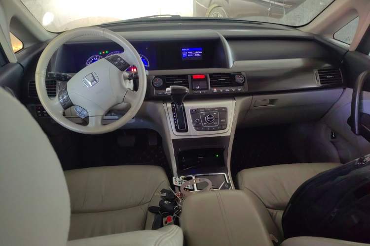 Used Honda Elysion 2015 2.4L VTi-S Prestige Edition