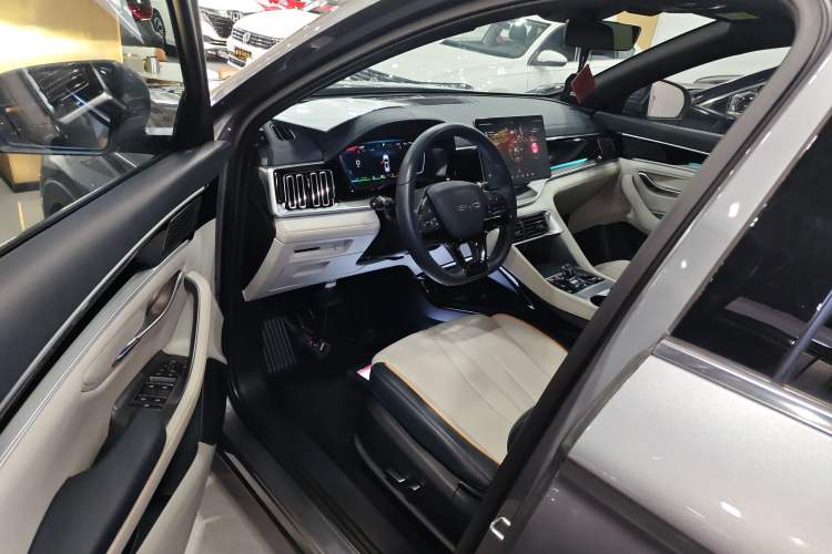 Used BYD Song PLUS New Energy 2024 HONOR Edition DM-i 71km Luxury Model
