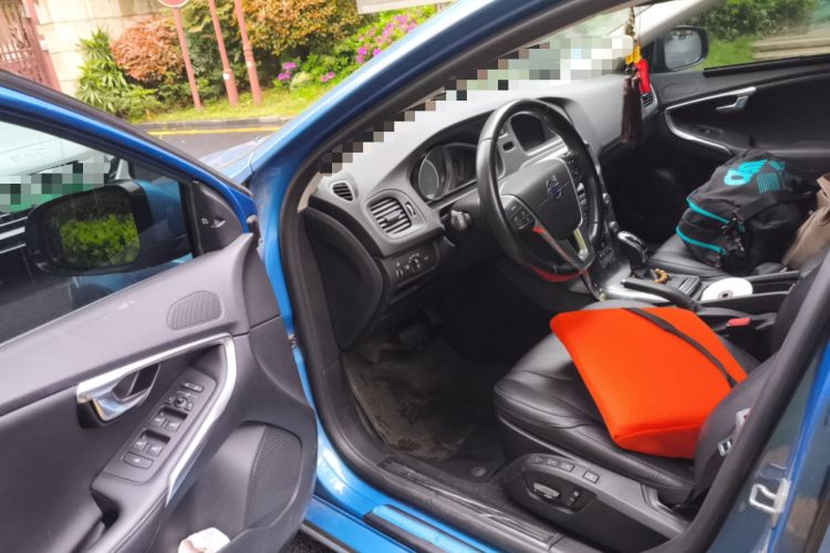 Used Volvo V40 2015 1.6T Zhiya Edition Driver Seat