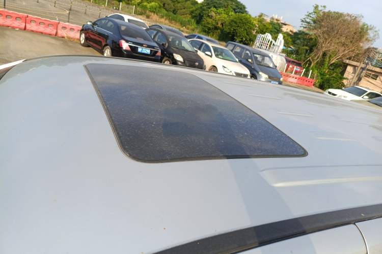 Used SAIC MAXUS G20 2023 Facelifted PLUS 2.0T Gasoline Automatic Luxury Edition
