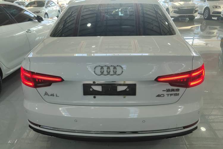 Used Audi A4L 2019 40 TFSI Ambition China VI