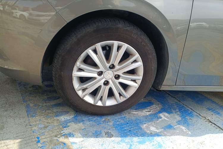 Used Peugeot 301 2014 1.6L Automatic Luxury Edition