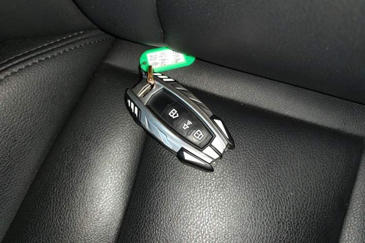 Used Haval H6 Coupe 2015 Blue Label 2.0T Manual Two-Wheel-Drive Elite Model