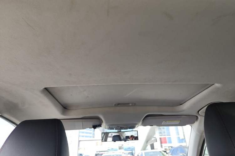 Used Dongfeng Aeolus Yixuan 2021 230T Automatic ZuiFeng Edition Headliner