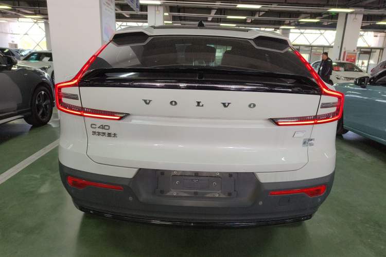 Used Volvo C40 2024 Long-Range PRO Version