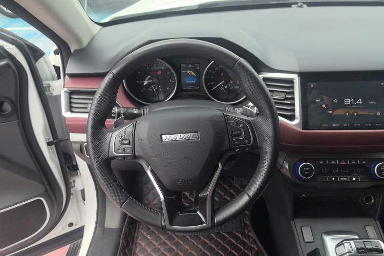Used Haval H6 Coupe 2019 1.5T Automatic Two-Wheel Drive Luxury Smart Connectivity Version China VI Standard