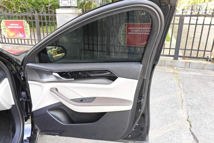 Used BYD Qin PLUS 2023 Champion Edition DM-i 55KM Superior Model
