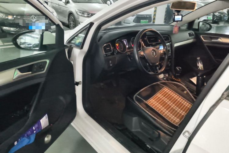 Used Volkswagen Golf 2019 1.6L Manual Fashion Edition China V Standard Driver Seat
