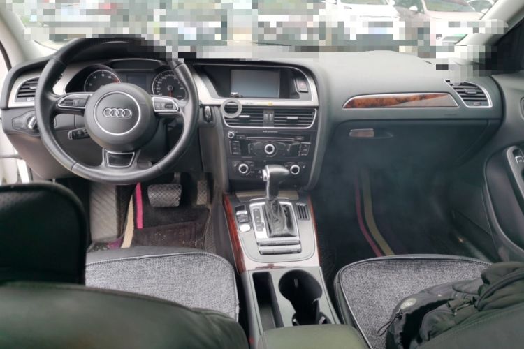 Used Audi A4L 2016 35 TFSI Automatic Comfort Model Center Console