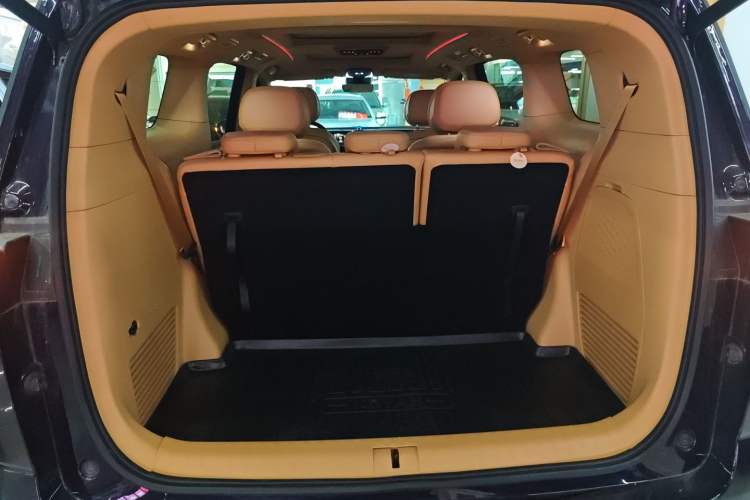 Used VOYAH Dream 2022 Low-Carbon Edition Home Trunk