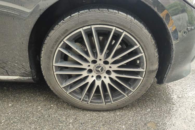 Used Mercedes-Benz C-Class 2022 Facelift C 260 L Right Front Wheel Hub