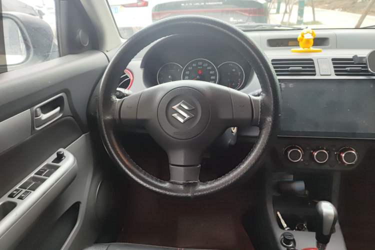 Used Suzuki Swift 2016 1.5L Automatic Fashionable Coolplay Edition
