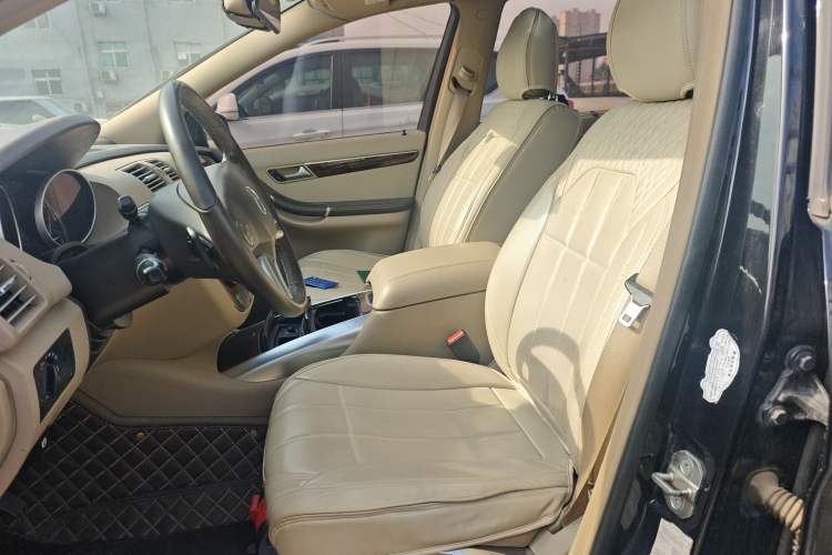 Used Mercedes-Benz R-Class 2010 R 350 L 4MATIC Left Front Seat