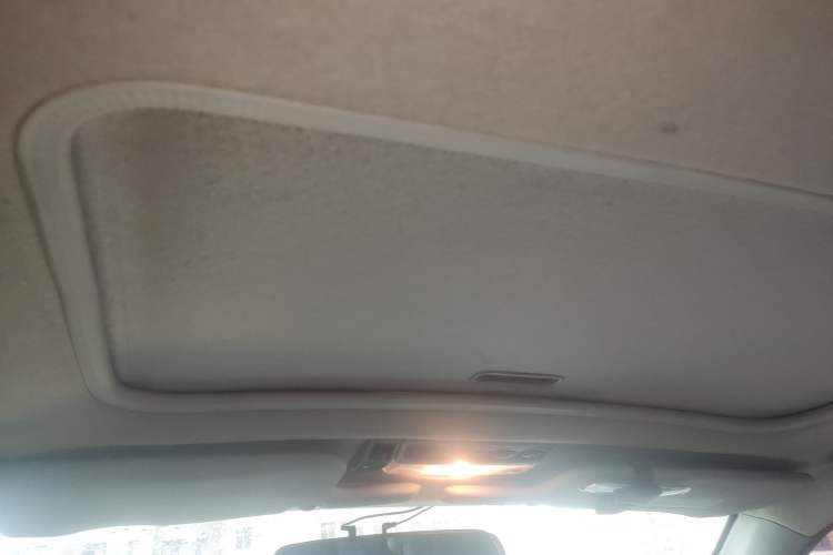 Used Soueast V3 Lingyue 2012 1.5L Manual Luxury Edition Headliner