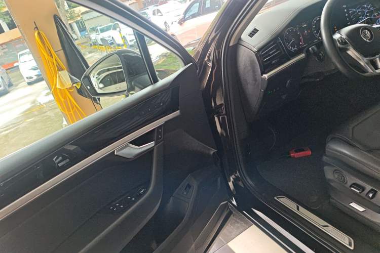 Used Volkswagen Touareg 2019 3.0 TSI RuiFeng Edition China VI Standard
