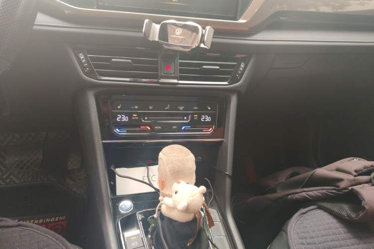 Used Volkswagen Tharu 2021 280TSI Two-Wheel-Drive Luxury Plus Edition