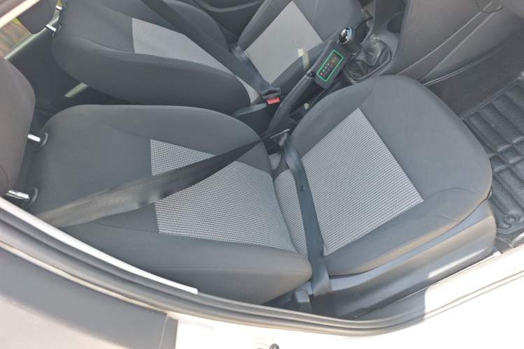 Used Volkswagen Polo 2016 1.4L Manual Fashion Model Right Front Seat