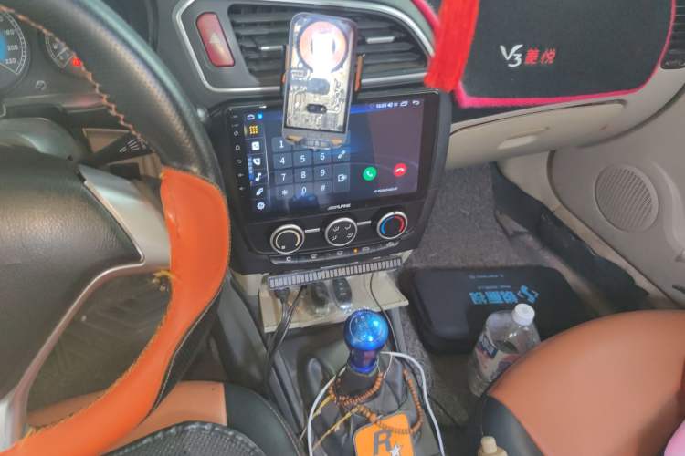 Used Soueast V3 Lingyue 2014 1.5L Manual Entry-Level Version Audio And AC Panel