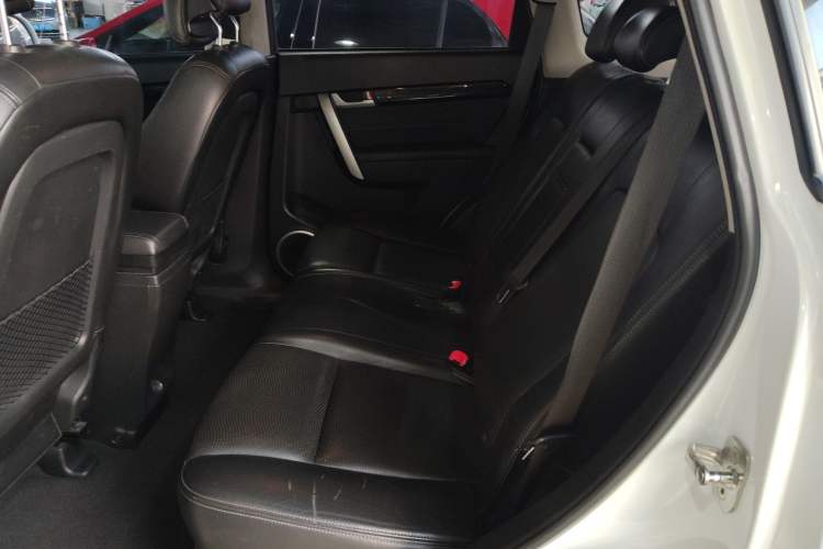 Used Chevrolet Captiva 2014 2.4L Two-Wheel Drive Urban Version 7 Seats