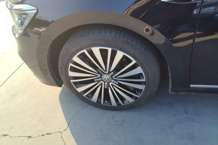 Used Volkswagen Passat 2019 330TSI Luxury Edition China VI Standard