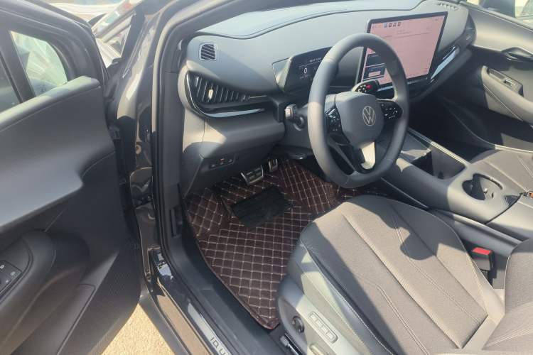 Used Volkswagen ID.UNYX 2024 Pro Long-Range Version Driver Seat