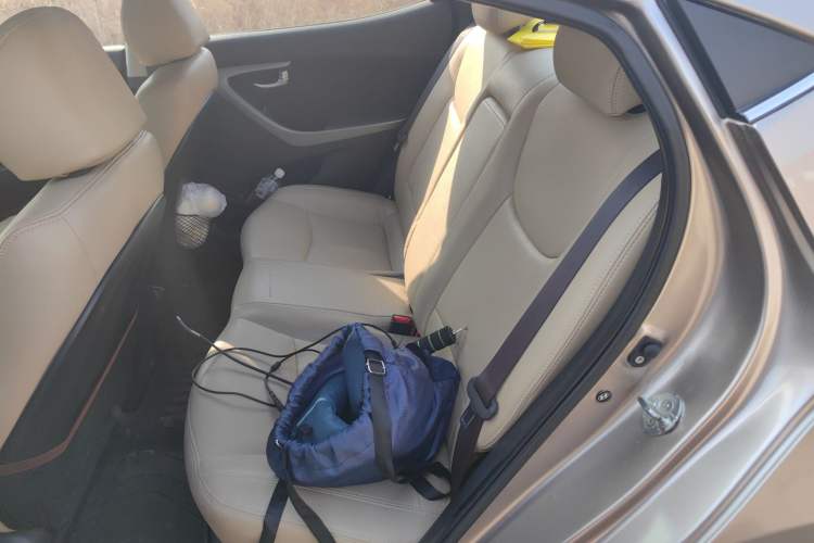 Used Hyundai Elantra (5th Generation / Langdong) 2015 1.6L Manual Leading Model
