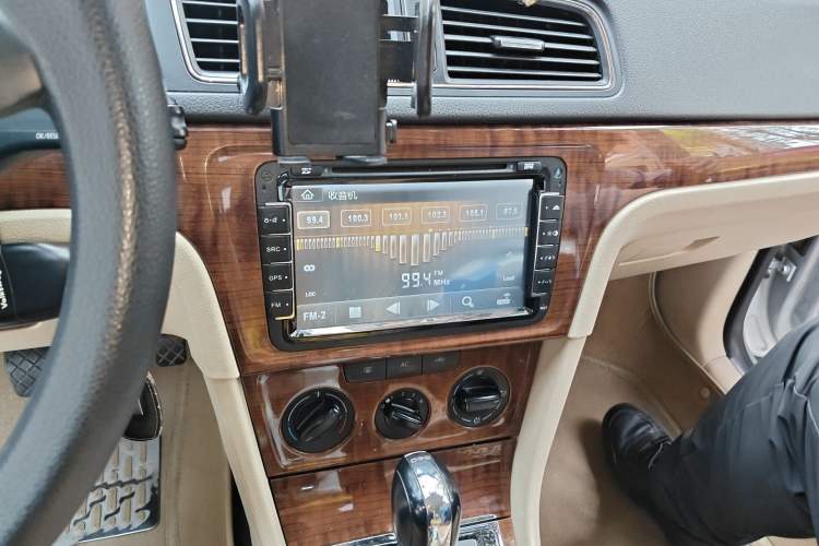 Used Volkswagen Lavida 2013 Revised Version 1.4 TSI DSG Comfort Edition
