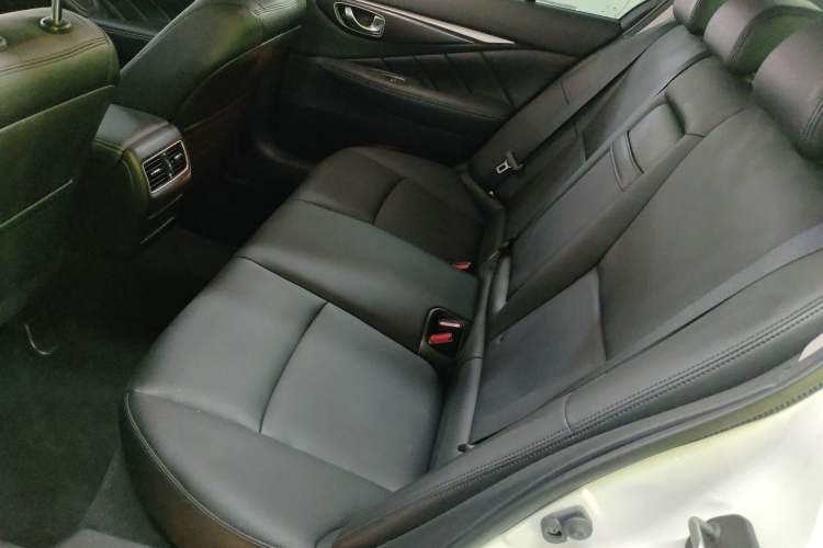 Used Infiniti Q50L 2022 2.0T Comfort Edition Left Rear Seat