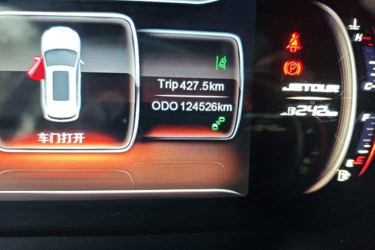 Used JETOUR X70 2018 1.5T Automatic YueXing Edition Odometer Close Up