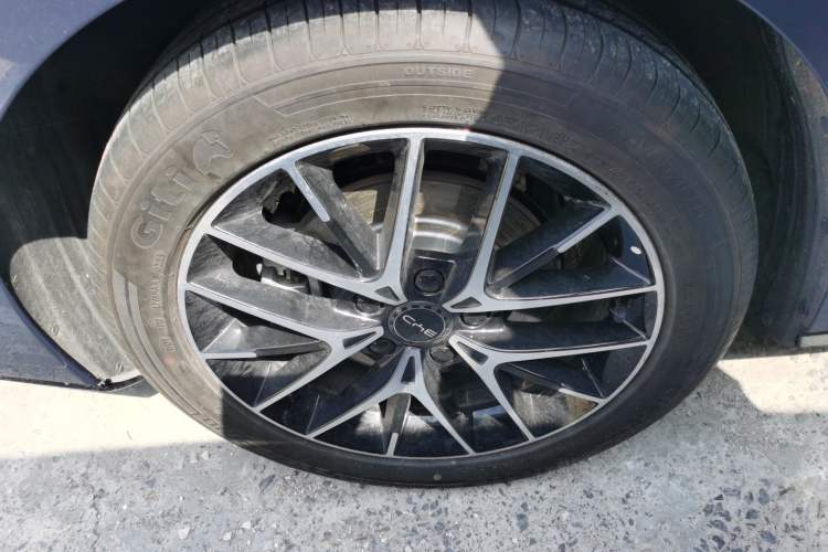 Used BYD Seal 07 DM-i 2025 Intelligent Driving Version DM-i 1.5L 125 km Prestige Edition Right Rear Wheel Hub