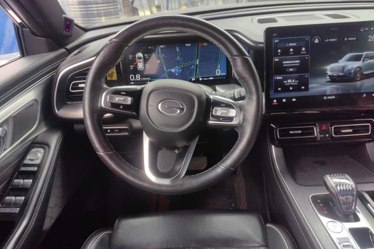 Used GAC Trumpchi GS8 2022 Flagship Series 2.0 TGDI Two-Wheel-Drive Prestige Edition (7 Seats) Steering Wheel