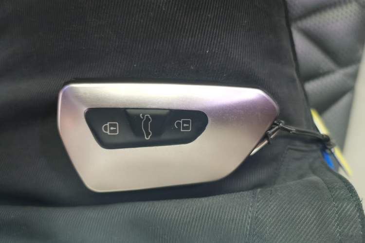 Used Volkswagen ID.6 CROZZ 2021 Long-Range PRO Edition