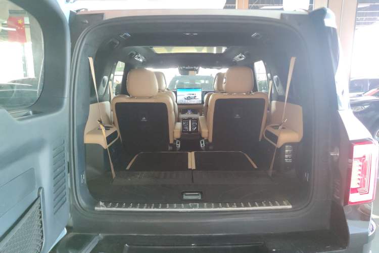 Used Formula Leopard Leopard 8 2025 Smart & Brave Flagship Edition 6 Seats
