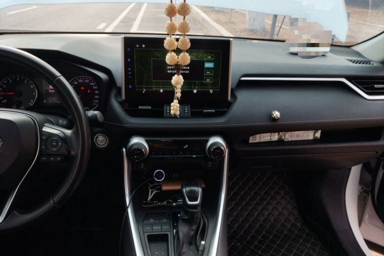 Used Toyota Wildlander 2022 2.0L CVT Two-Wheel Drive Luxury Edition Audio And AC Panel