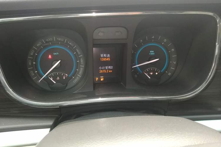 Used Buick GL8 2011 3.0L XT Luxury Business Flagship Edition Instrument Cluster