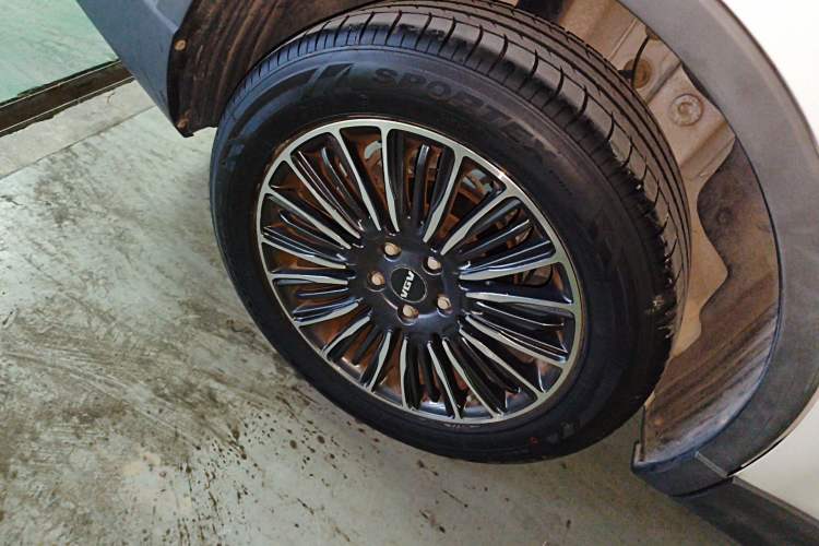 Used Sinotruk VGV U70 2020 1.5T Automatic Smart Luxury 7-Seater Exterior 5