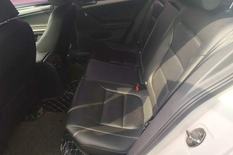 Used Volkswagen Sagitar 2017 1.6L Automatic Comfort Model
