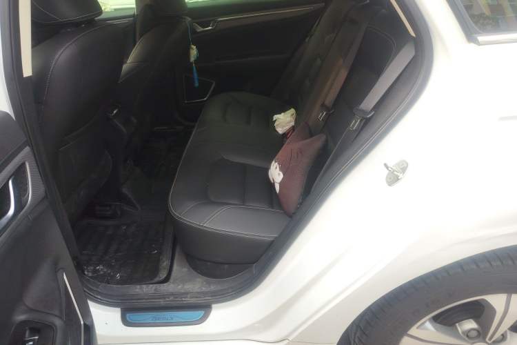 Used Geely Auto Emgrand GL 2017 1.8L DCT Elite Model
