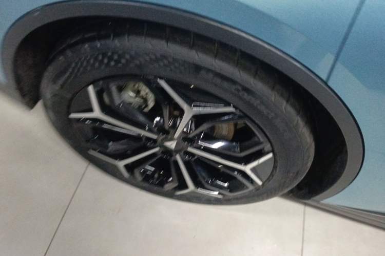 Used Deepal L07 2024 230Max Qiankun Intelligent Driving ADS SE Range-Extended Version
