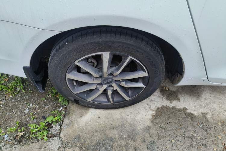 Used Geely Auto Emgrand 2020 1.5L CVT Upward Version Exterior 5