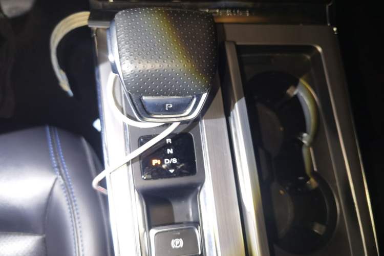 Used Roewe RX5 2020 PLUS 300TGI Automatic Ali National Trend Flagship Edition