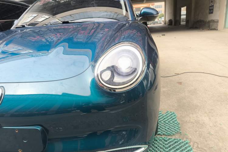 Used ORA Good Cat 2023 401 km Standard Range Luxury Version Lithium Iron Phosphate
