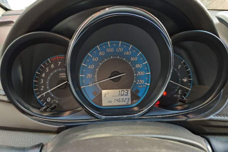 Used Toyota YARiS L Zhi Xuan 2015 1.5E Automatic Charm Edition