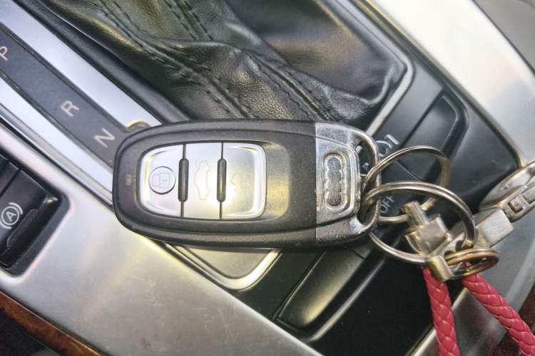 Used Audi A4L 2011 2.0 TFSI Standard Model
